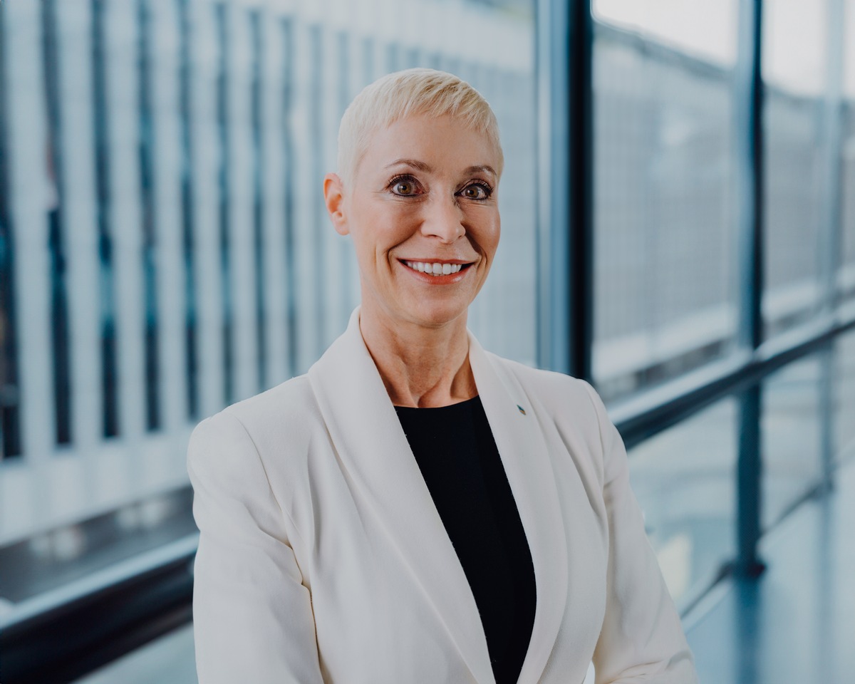susanne-drescher-komplettiert-vorstand-der-sparda-bank-bw-presseportal